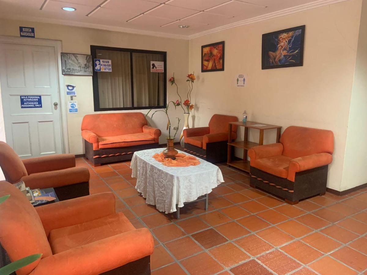 Hotel Mariscal Inn & Suite Cuenca Exterior foto